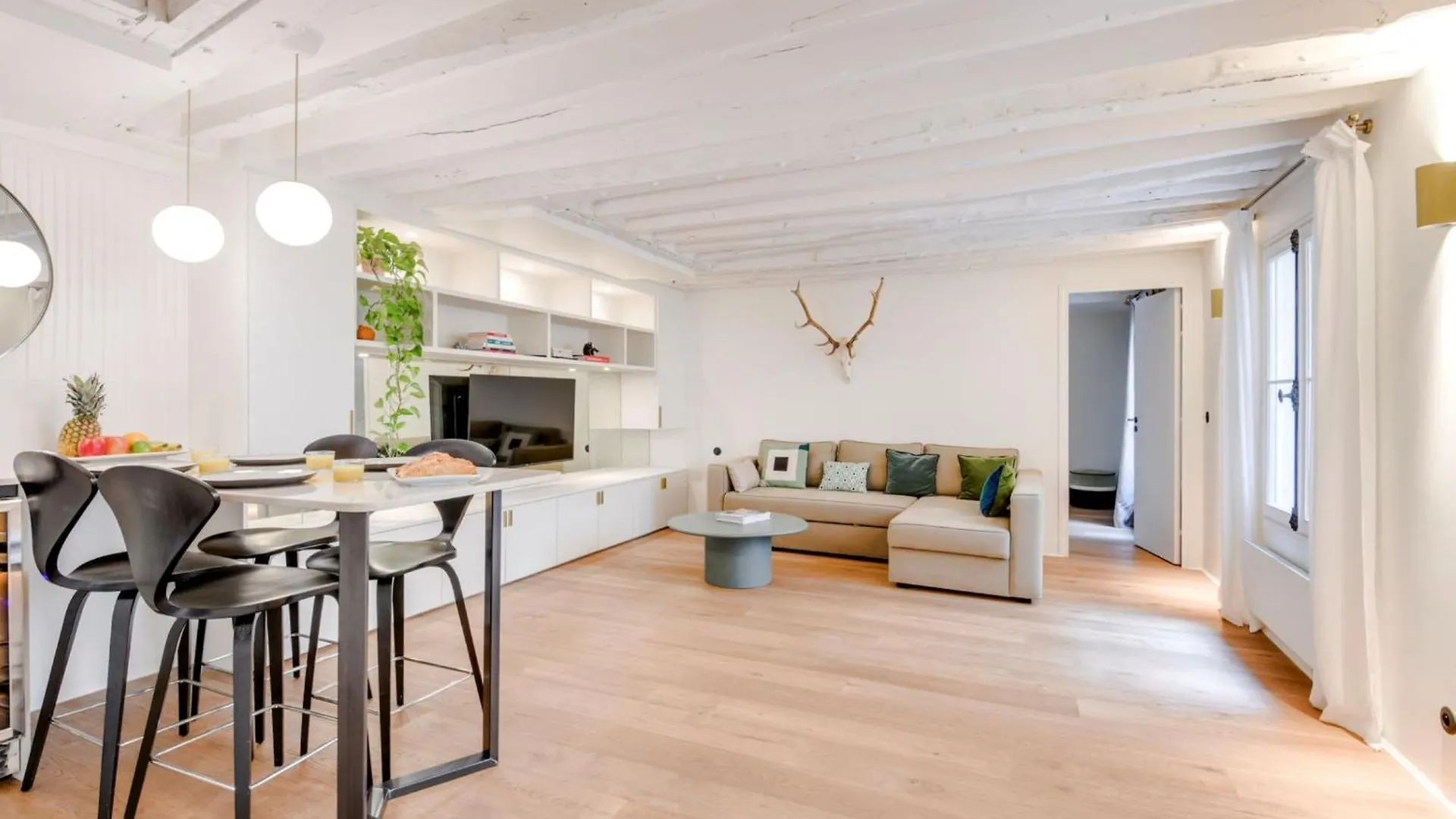 La Seine & Saint Germain - 2Br - Cityapartmentstay Paris