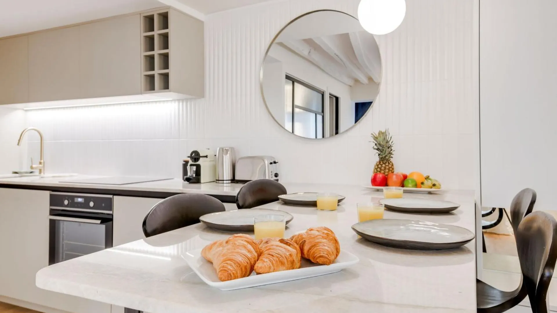La Seine & Saint Germain - 2Br - Cityapartmentstay Paris 0*,